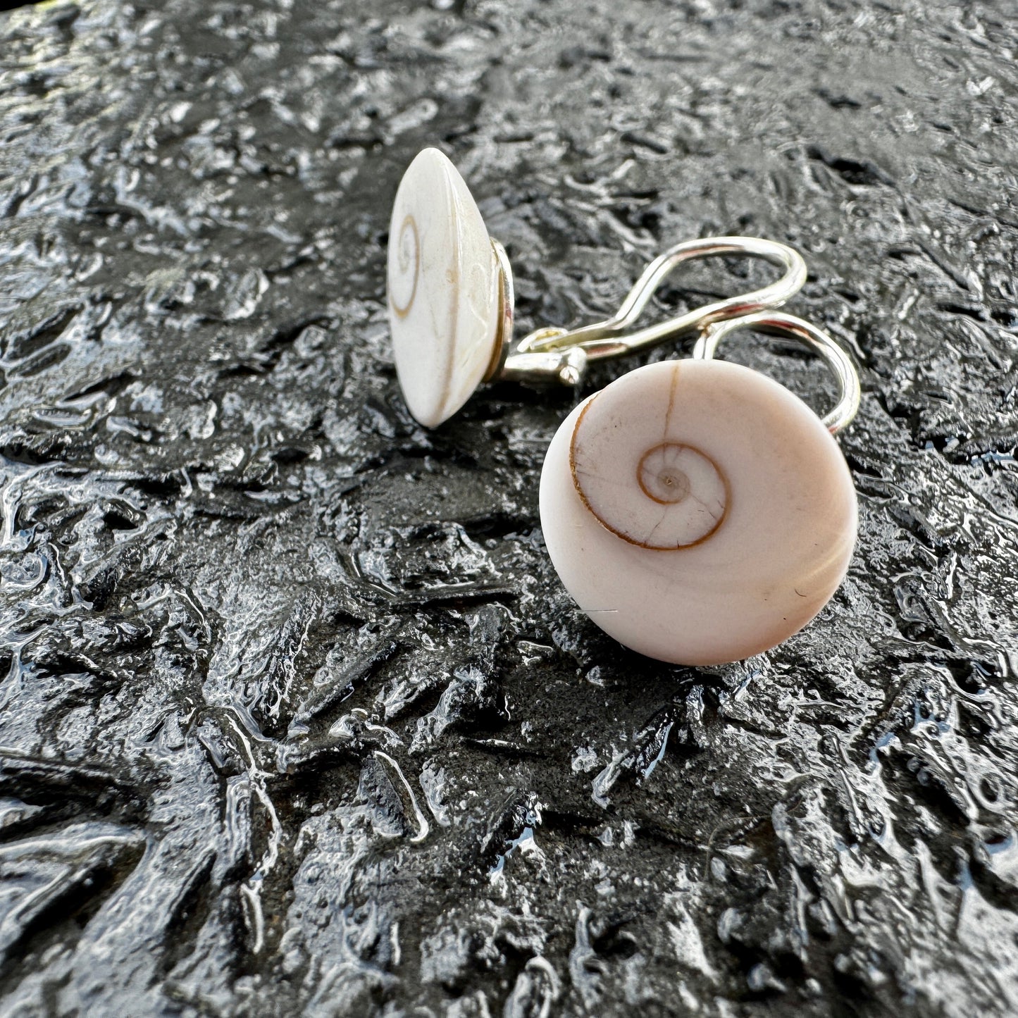 "Golden Spiral Fossil": Clip-on earring
